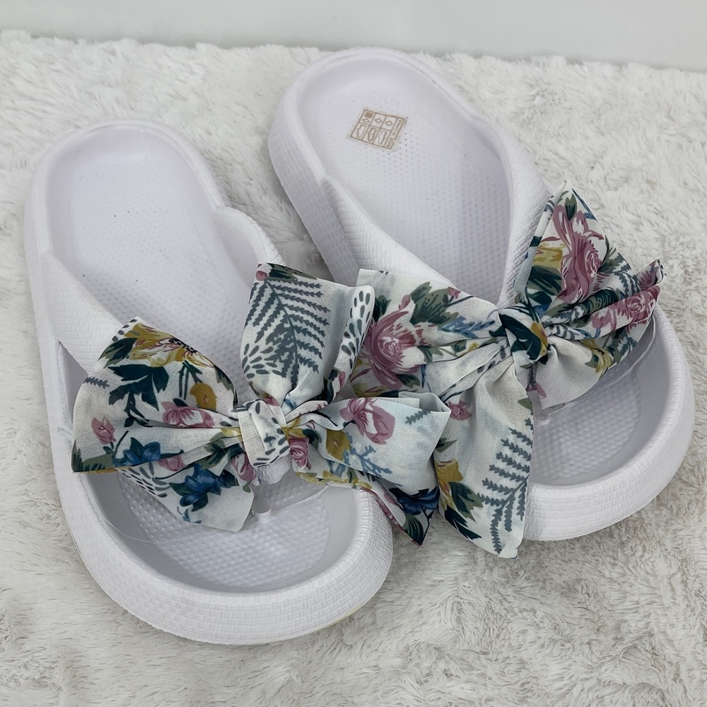 Floral Bow White Slide Sandals WOMENS SIZE 36/37
